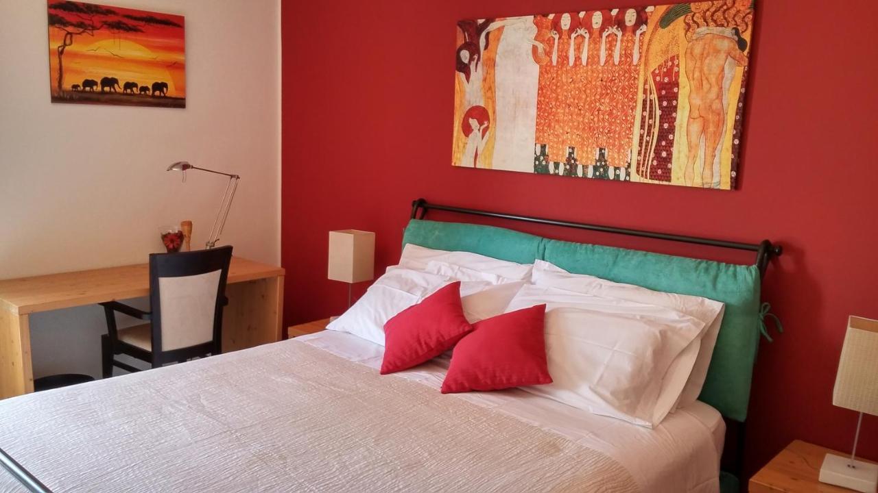 La Casa Del Melograno Bed & Breakfast Santa Venerina Dış mekan fotoğraf
