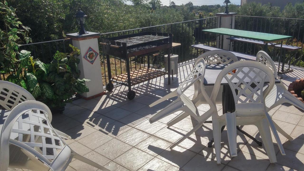 La Casa Del Melograno Bed & Breakfast Santa Venerina Dış mekan fotoğraf