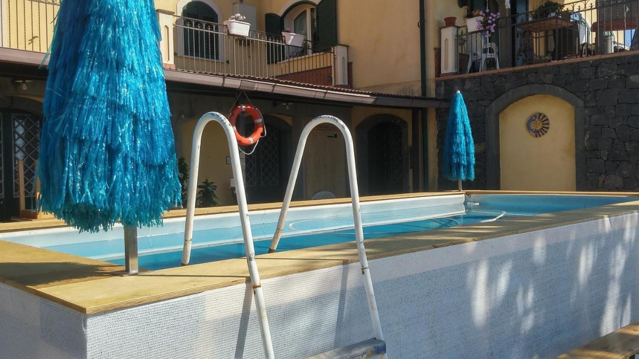 La Casa Del Melograno Bed & Breakfast Santa Venerina Dış mekan fotoğraf