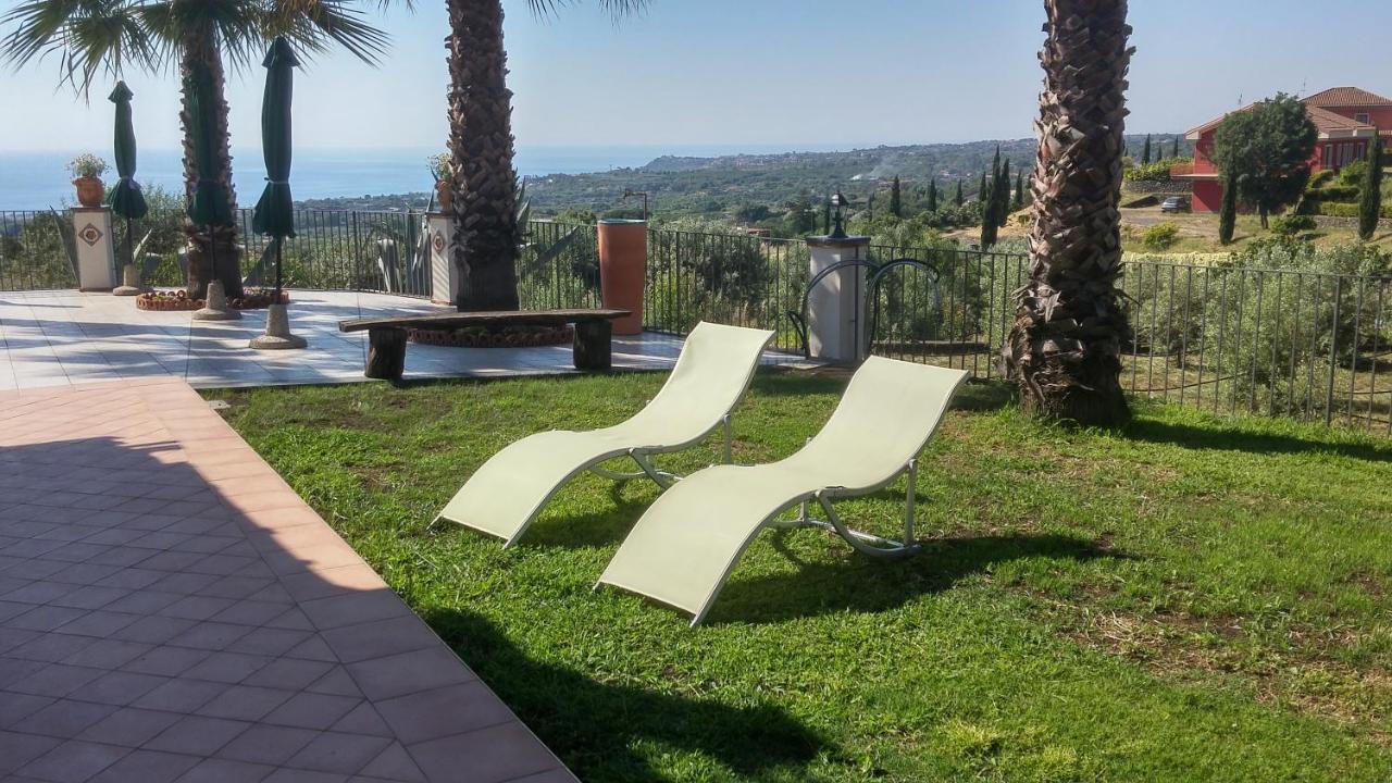 La Casa Del Melograno Bed & Breakfast Santa Venerina Dış mekan fotoğraf