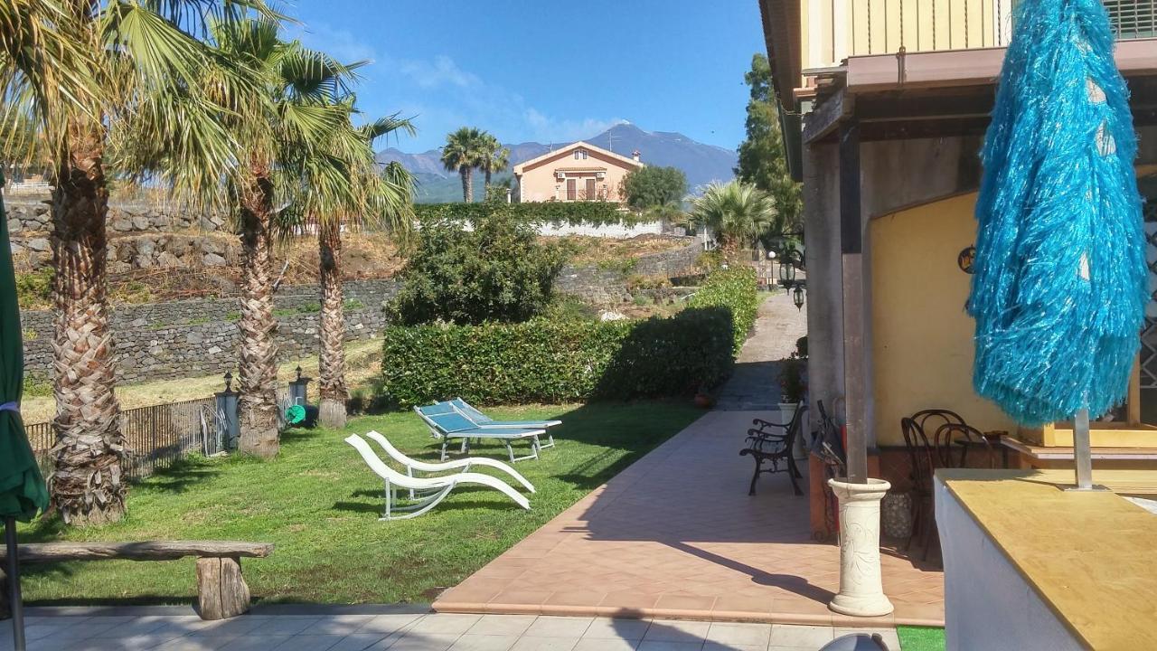 La Casa Del Melograno Bed & Breakfast Santa Venerina Dış mekan fotoğraf