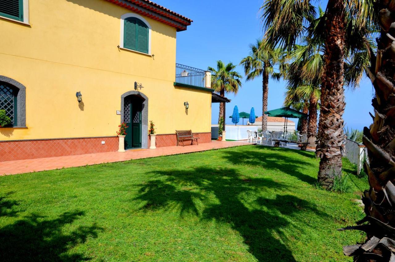 La Casa Del Melograno Bed & Breakfast Santa Venerina Dış mekan fotoğraf
