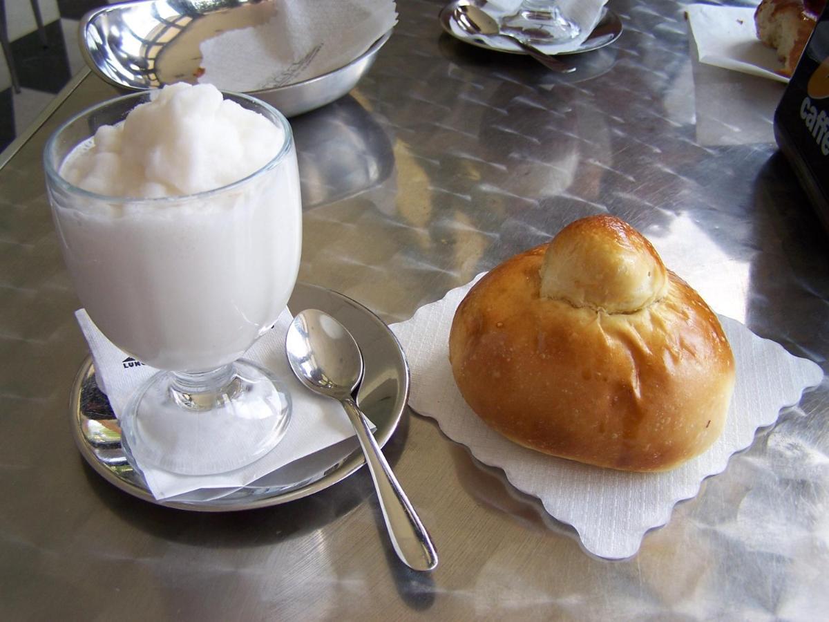 La Casa Del Melograno Bed & Breakfast Santa Venerina Dış mekan fotoğraf