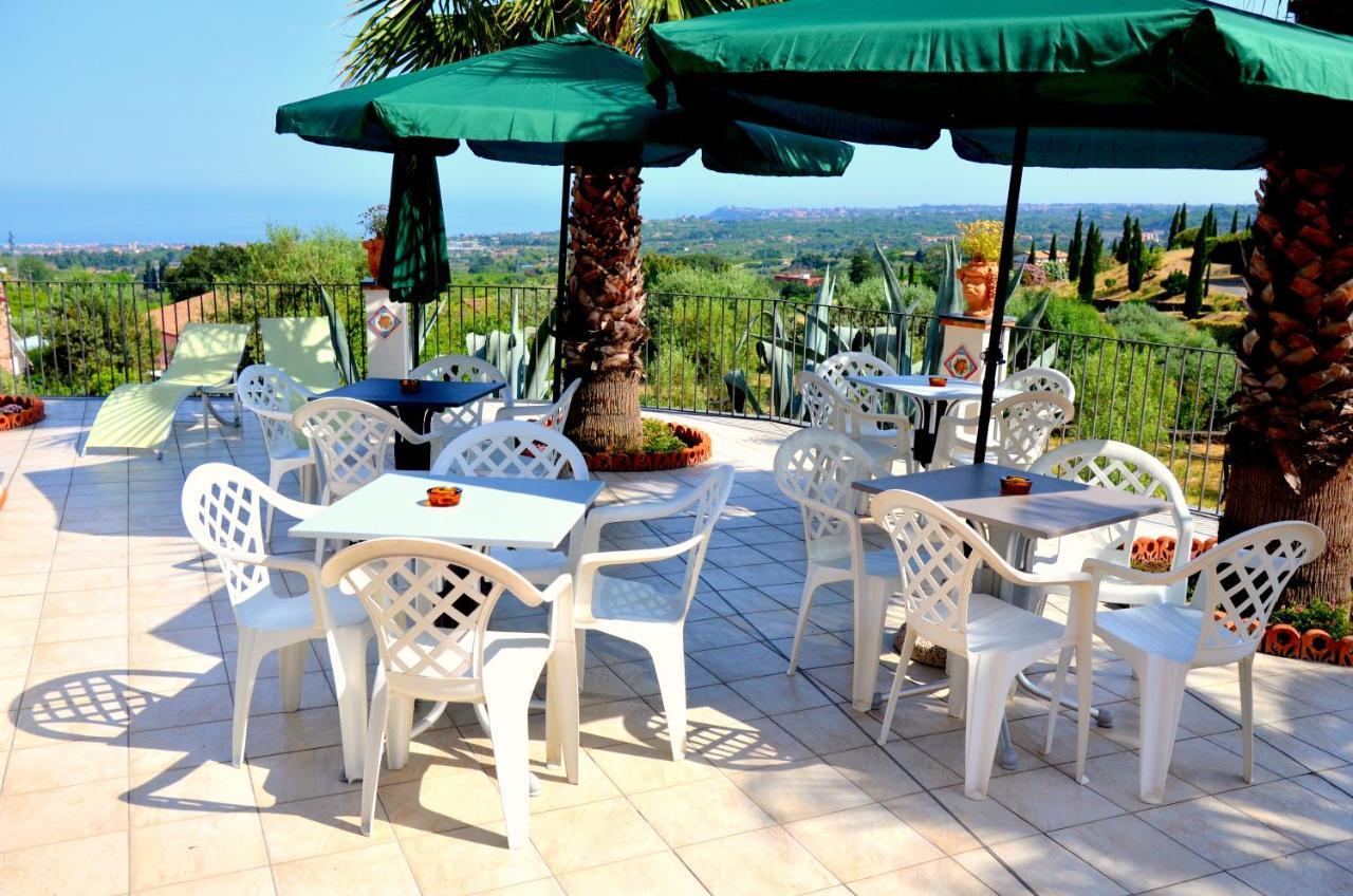 La Casa Del Melograno Bed & Breakfast Santa Venerina Dış mekan fotoğraf